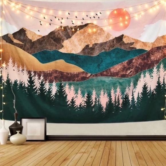 Urban Outfitters Mountain ⛰ Tapestry *NEW* - Picture 2 of 11